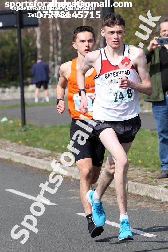 Senior mens 2019 Elswick Harirers Good Friday Road Relay, Newburn, Newcastle. Photo:  David T. Hewitson/Sports for All Pics